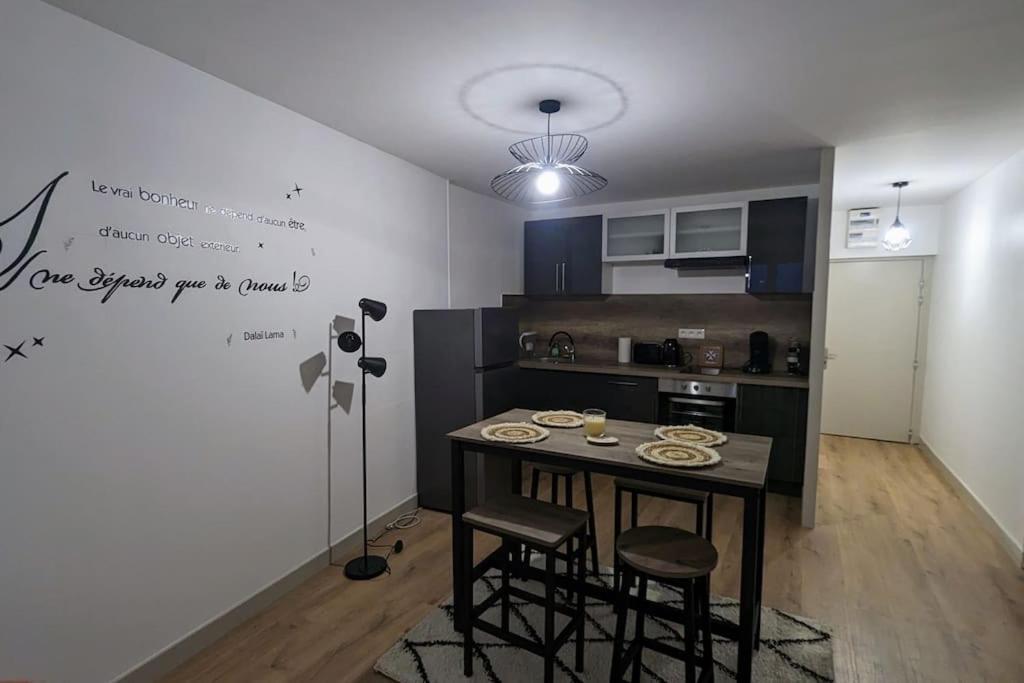 Zen Home - Appartement Jusqu'A 4 Voyageurs Nantua Exterior photo